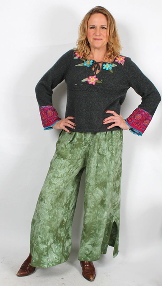 SunHeart American Eagle Outfitters Lambswool Felted Sweater Dia De Los Muertos Embroidered Flowers Sugar Skull Silk Upcycled Sml-Large