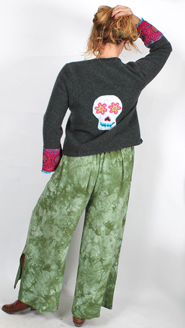 SunHeart American Eagle Outfitters Lambswool Felted Sweater Dia De Los Muertos Embroidered Flowers Sugar Skull Silk Upcycled Sml-Large